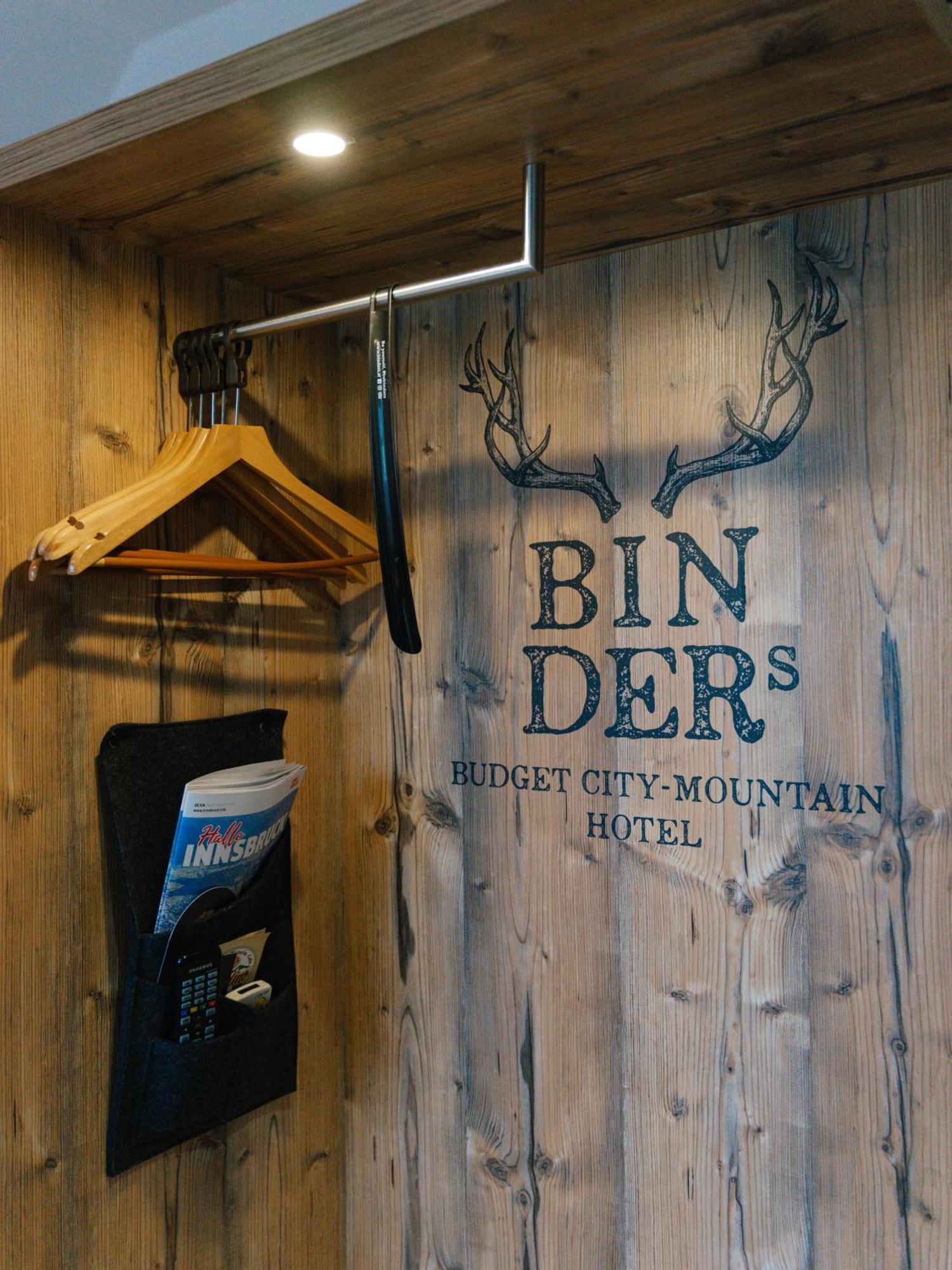 Binders Budget City-Mountain Hotel Инсбрук Екстериор снимка