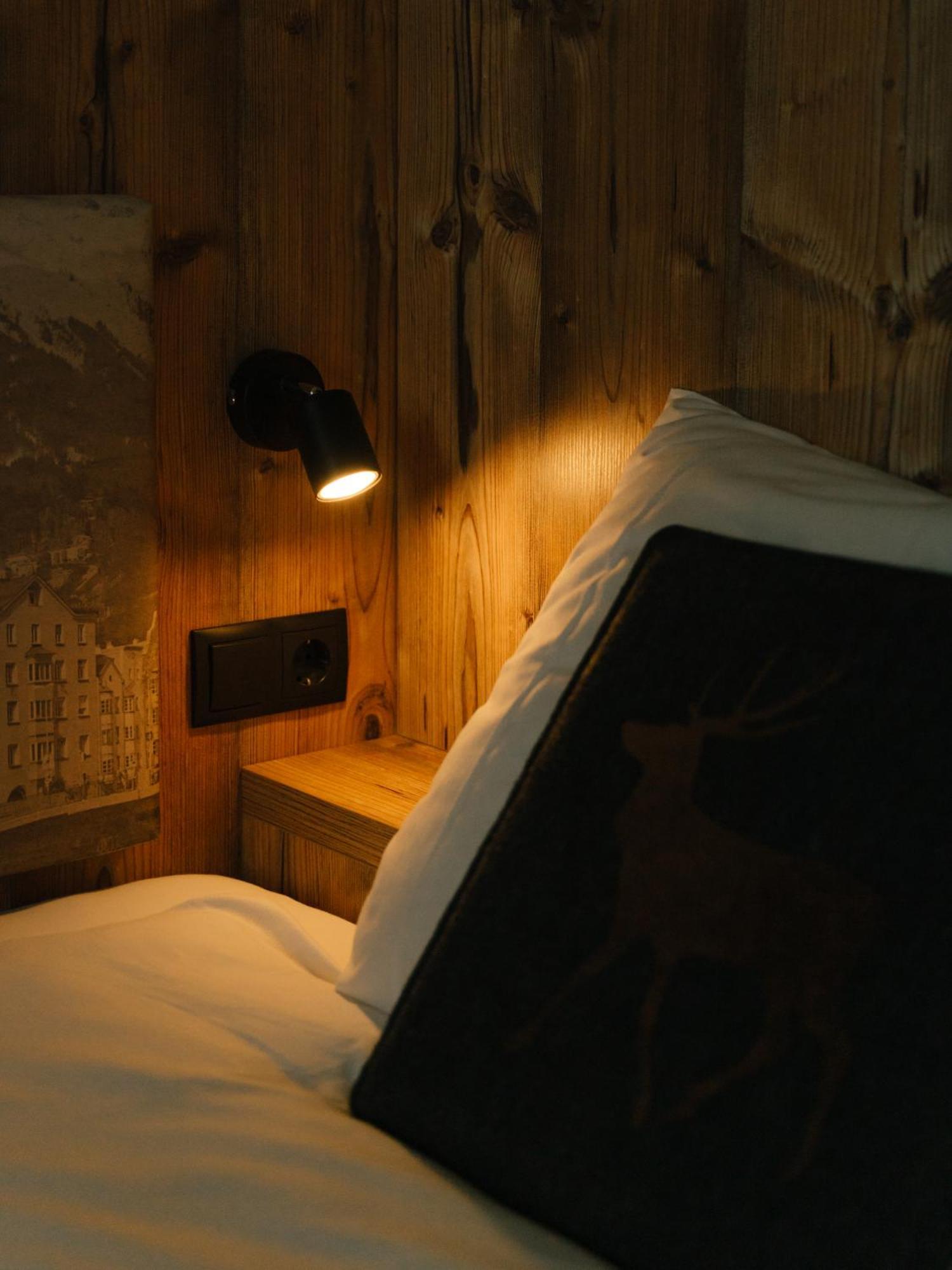 Binders Budget City-Mountain Hotel Инсбрук Екстериор снимка